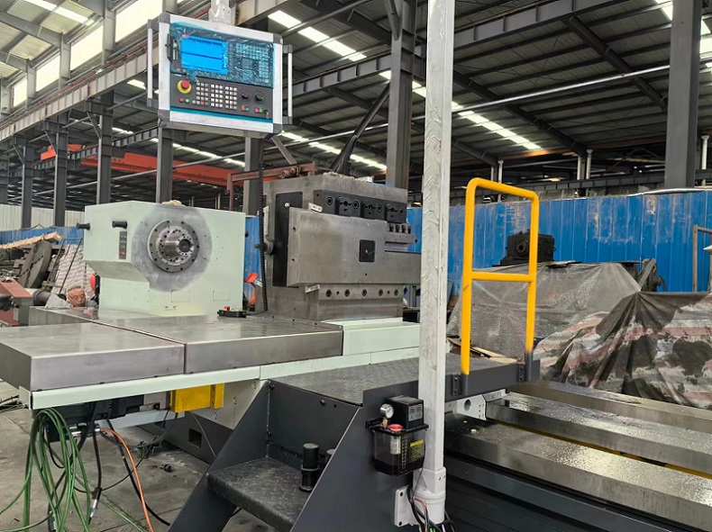CK84100 Pelarik Gulung CNC Enam Meter Berjaya Dihantar