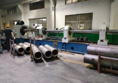 Professional CNC Deep Hole Scraping And Rolling Machine For Precise Tube Finishing 